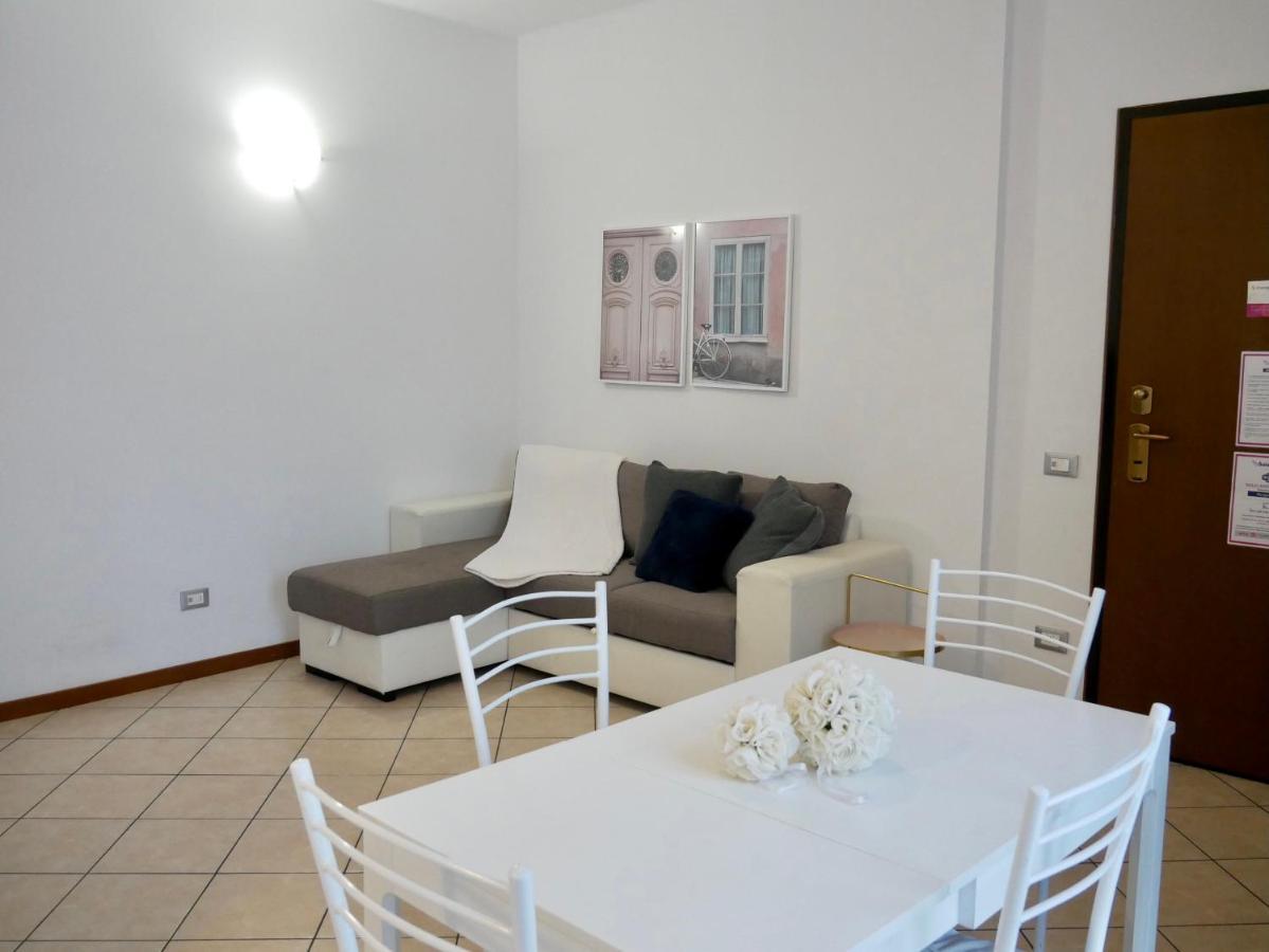 Diadema Pink - Immobili E Soluzioni Rent Apartment Bergamo Exterior photo